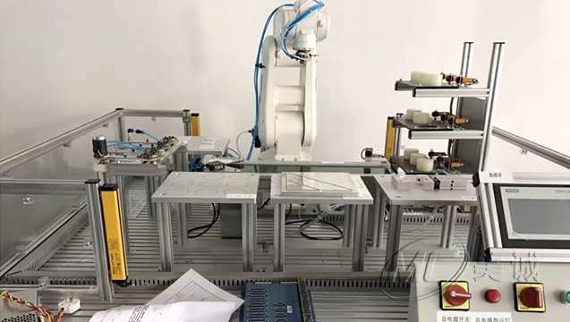 自動(dòng)化工作區(qū)框架工作臺(tái) 三 自動(dòng)化工作區(qū)框架工作臺(tái) 三