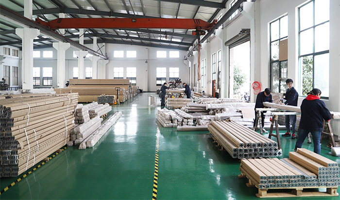 美誠鋁業(yè)的鋁型材制品滿足不同客戶定制需求! 美誠鋁業(yè)的鋁型材制品滿足不同客戶定制需求!