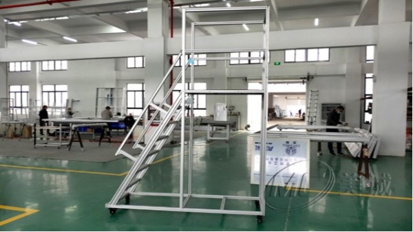 鋁型材倉儲(chǔ)登高梯 鋁型材倉儲(chǔ)登高梯