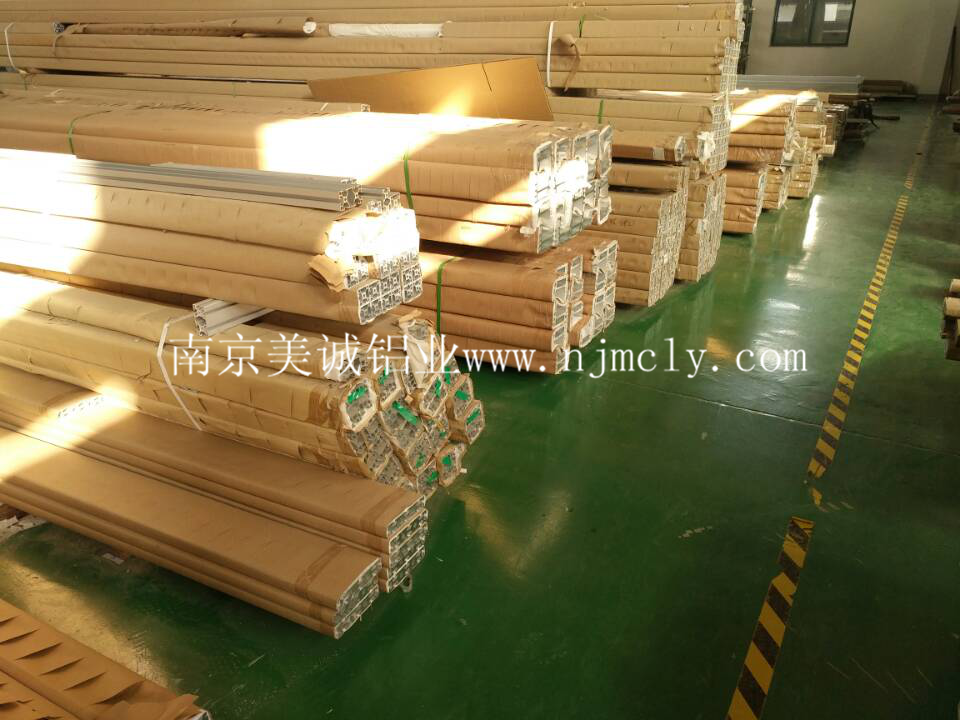 鋁型材庫(kù)存 鋁型材庫(kù)存
