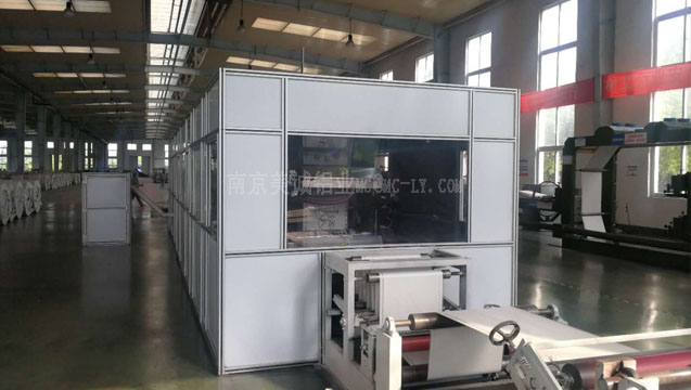 鋁型材設備護罩房. 鋁型材設備護罩房.