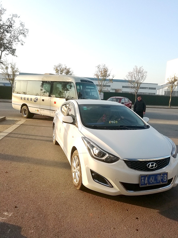 美誠鋁業班車到廠 美誠鋁業班車到廠