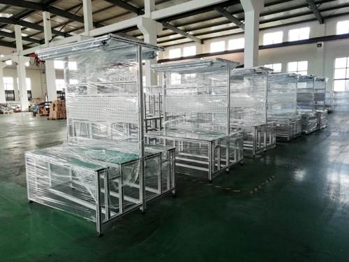 包裝好的工作臺(3) 包裝好的工作臺(3)