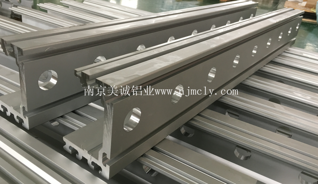 長安汽車軌道流水線型材01 長安汽車軌道流水線型材01