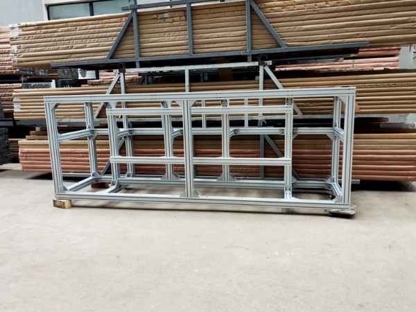 鋁型材發(fā)貨 鋁型材發(fā)貨