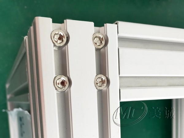 工業鋁型材能應用在哪些行業哪些產品上？