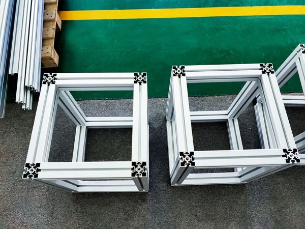 三種鋁配件搞定鋁型材小架子 三種鋁配件搞定鋁型材小架子