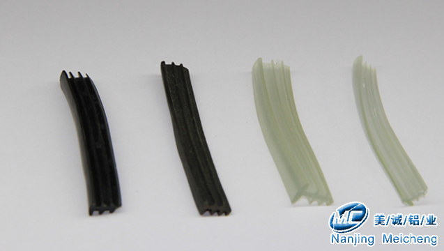 工業(yè)鋁型材配件嵌條. 工業(yè)鋁型材配件嵌條.