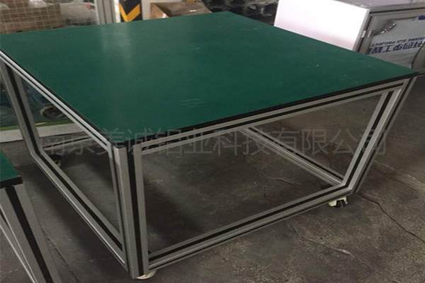 移動小方桌 移動小方桌